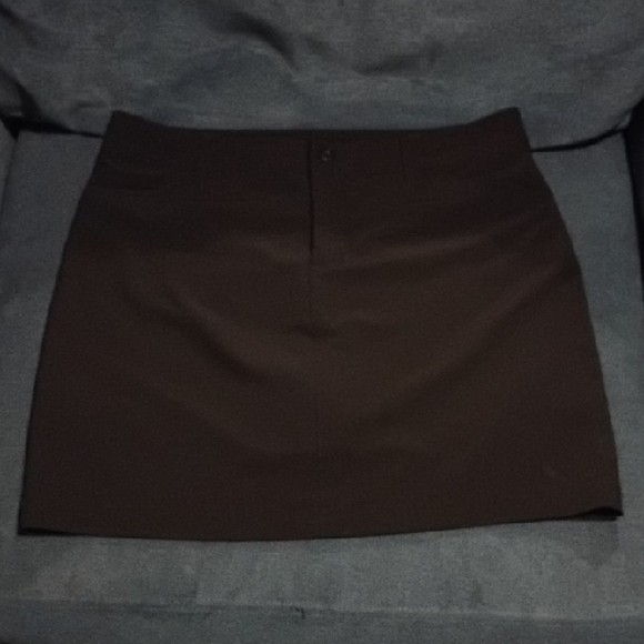 Eddie Bauer Elegant Black Skirt - Picture 3 of 6